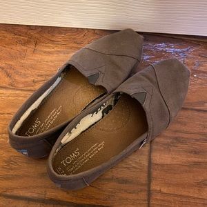 Woman’s Toms- sz 7.5 like new